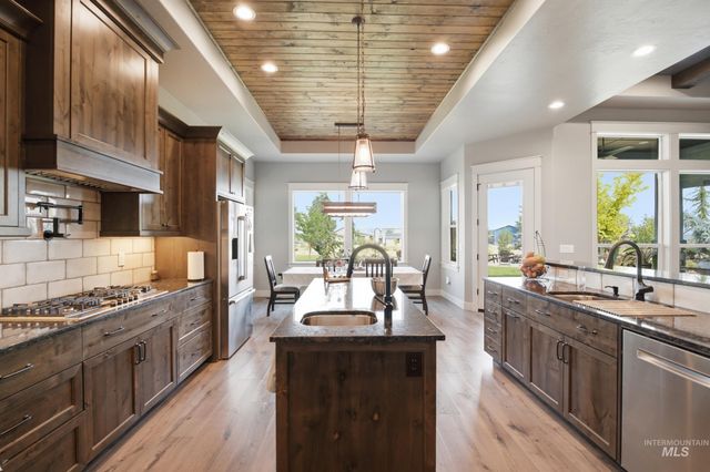 25498 Havard Oak Pl, Caldwell, ID 83607