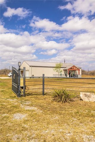 157 6009, Skidmore, TX 78389