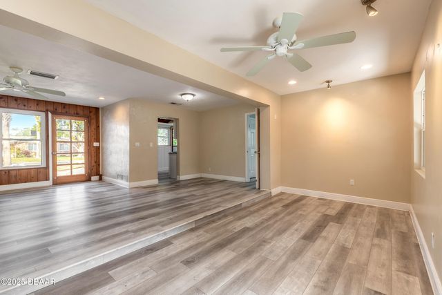 555 N Eagle Drive, Holly Hill, FL 32117