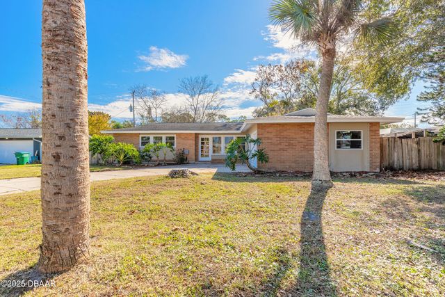 555 N Eagle Drive, Holly Hill, FL 32117