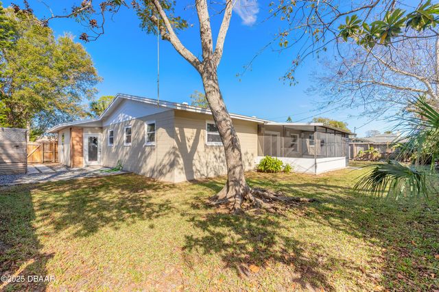 555 N Eagle Drive, Holly Hill, FL 32117