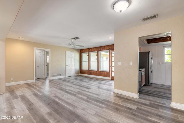 555 N Eagle Drive, Holly Hill, FL 32117