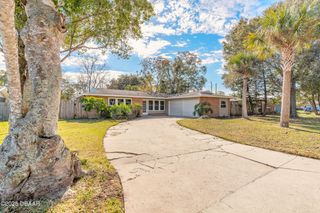 555 N Eagle Drive, Holly Hill, FL 32117