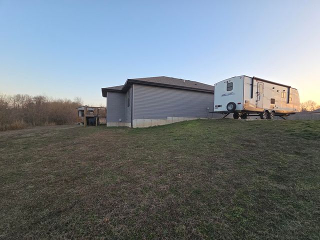 263 E Garnet Drive, Republic, MO 65738