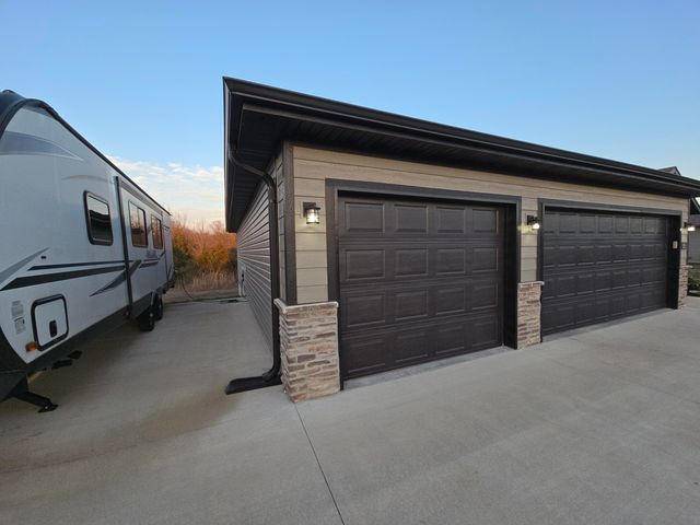263 E Garnet Drive, Republic, MO 65738