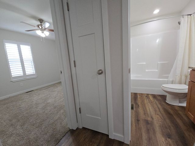 263 E Garnet Drive, Republic, MO 65738