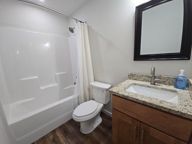 263 E Garnet Drive, Republic, MO 65738