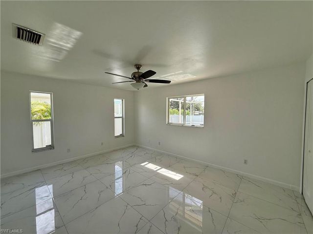 2209 NE 9th AVE, Cape Coral, FL 33909