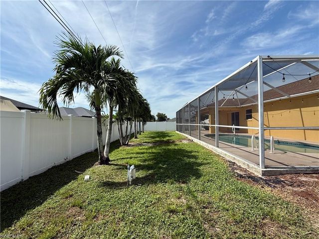 2209 NE 9th AVE, Cape Coral, FL 33909