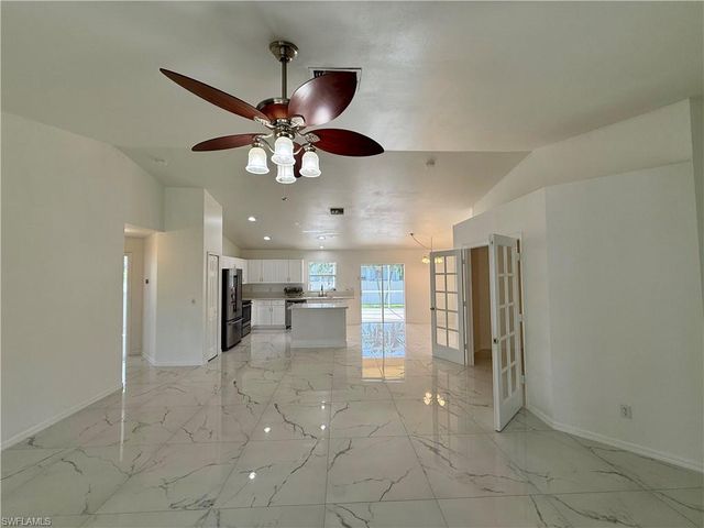 2209 NE 9th AVE, Cape Coral, FL 33909