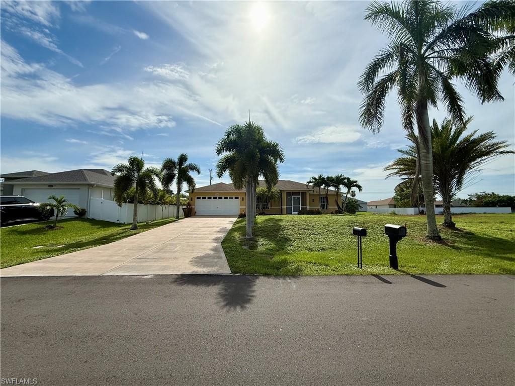 2209 NE 9th AVE, Cape Coral, FL 33909