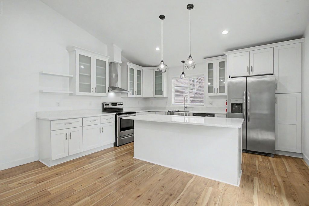 953 Wilson Avenue, Saint Paul, MN 55106