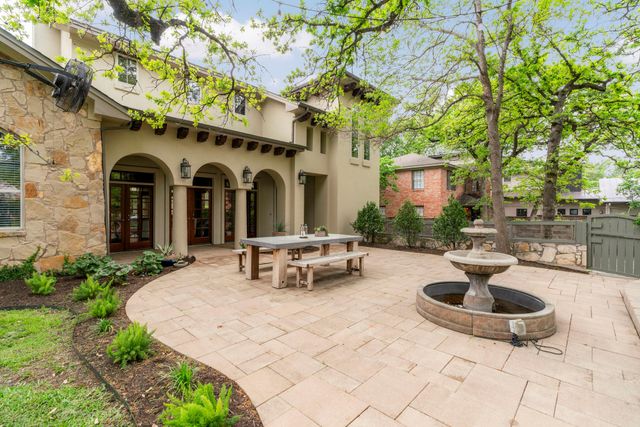 2407 Enfield RD A, Austin, TX 78703