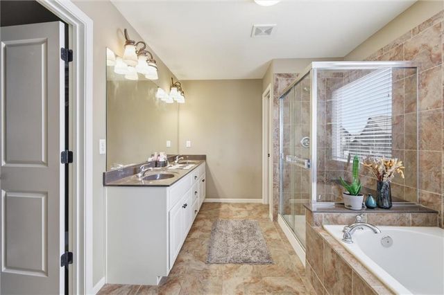 16458 S Lawson Street, Olathe, KS 66062