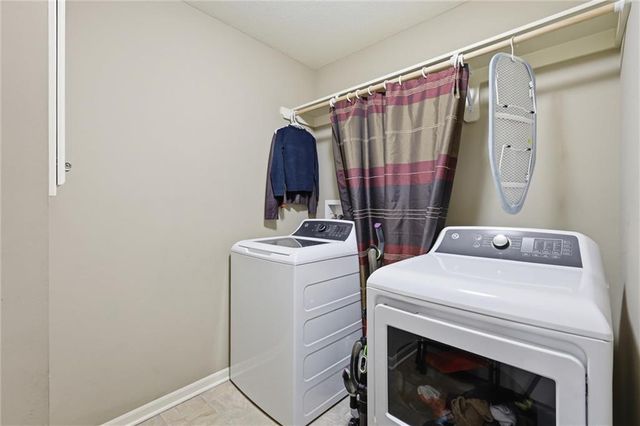 16458 S Lawson Street, Olathe, KS 66062