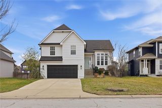 16458 S Lawson Street, Olathe, KS 66062