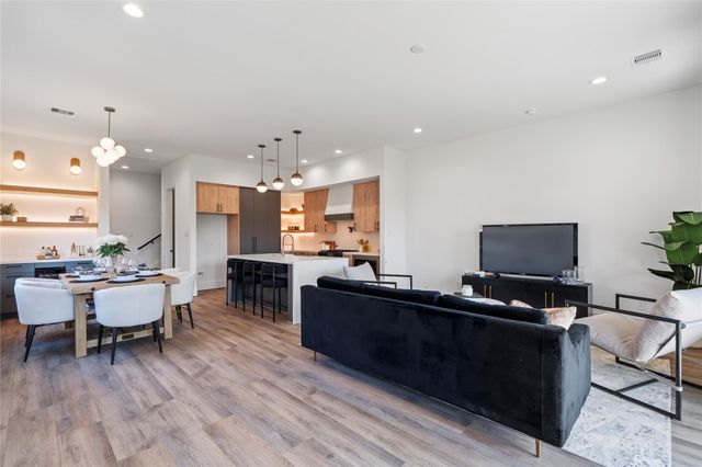 4218 Nichols Street, Houston, TX 77020