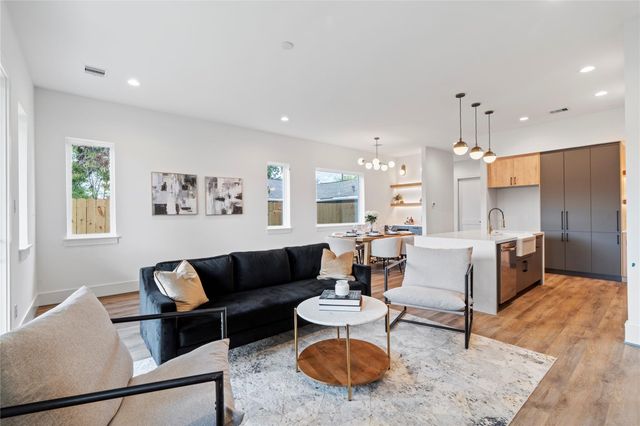 4218 Nichols Street, Houston, TX 77020