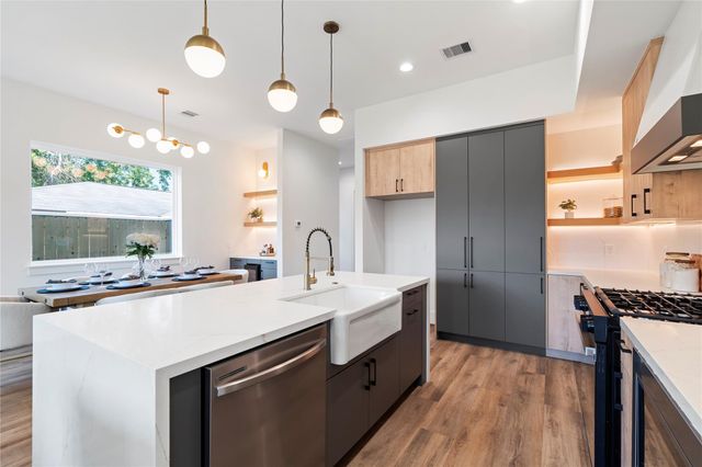 4218 Nichols Street, Houston, TX 77020