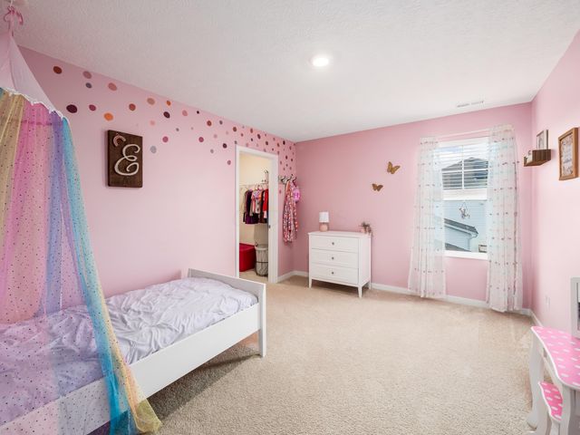 141 Brazos Drive, Delaware, OH 43015