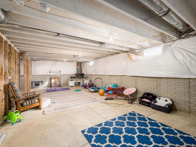 141 Brazos Drive, Delaware, OH 43015