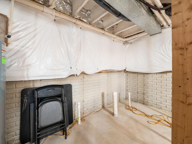 141 Brazos Drive, Delaware, OH 43015