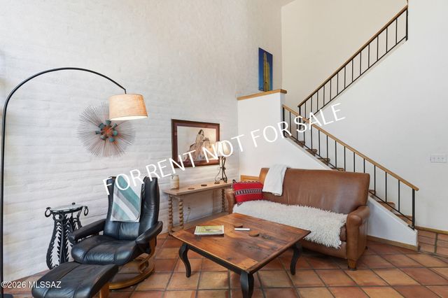 2824 E Sierra Vista Road, Tucson, AZ 85716