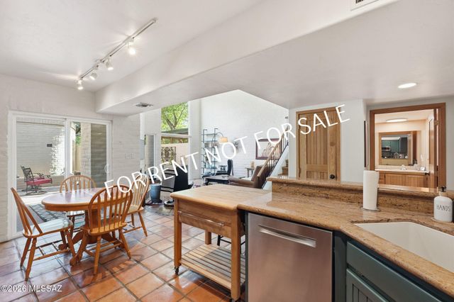 2824 E Sierra Vista Road, Tucson, AZ 85716