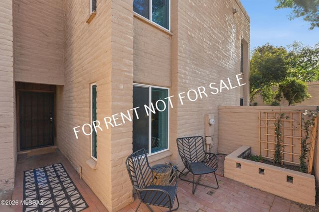 2824 E Sierra Vista Road, Tucson, AZ 85716