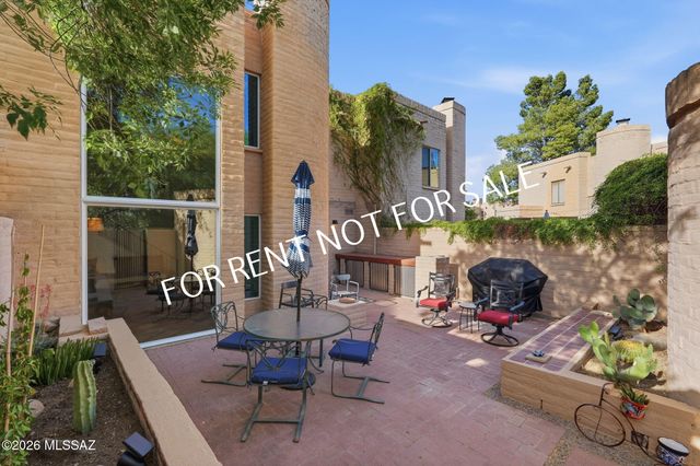 2824 E Sierra Vista Road, Tucson, AZ 85716