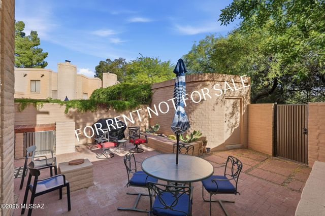 2824 E Sierra Vista Road, Tucson, AZ 85716