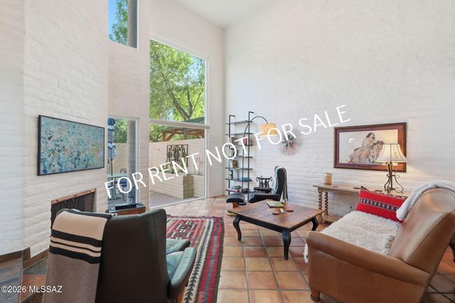 2824 E Sierra Vista Road, Tucson, AZ 85716