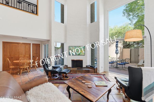 2824 E Sierra Vista Road, Tucson, AZ 85716
