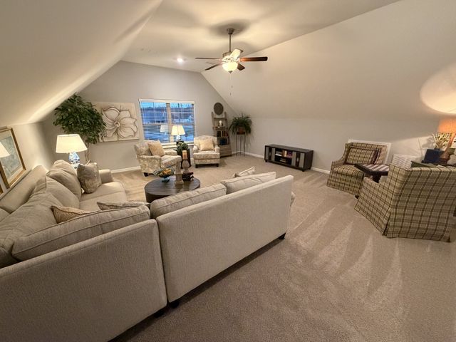 5724 Shoreline Drive, Rockvale, TN 37153
