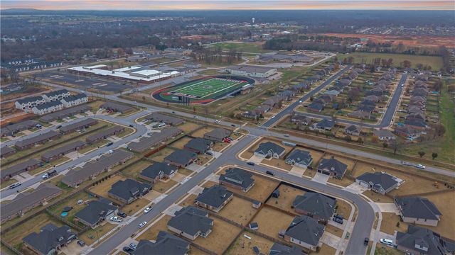 1805 Bergman Road, Pea Ridge, AR 72751