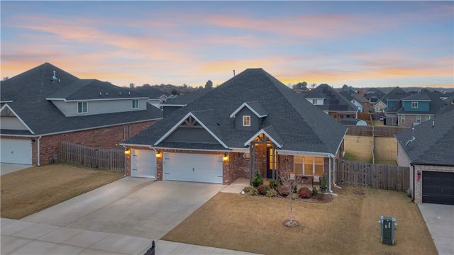 1805 Bergman Road, Pea Ridge, AR 72751