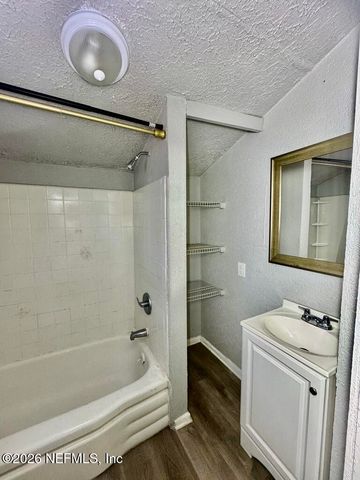 3916 N DAVIS Street, Jacksonville, FL 32209