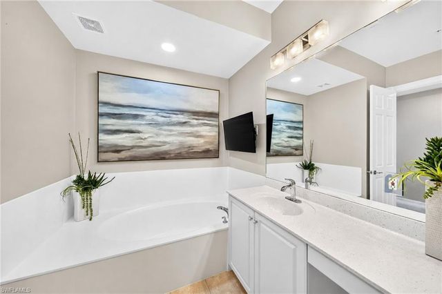 1855 Les Chateaux BLVD 5-201, Naples, FL 34109