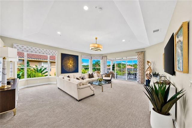 1855 Les Chateaux BLVD 5-201, Naples, FL 34109