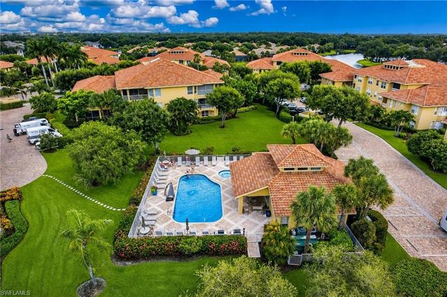 1855 Les Chateaux BLVD 5-201, Naples, FL 34109