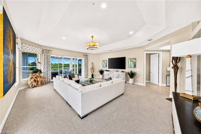 1855 Les Chateaux BLVD 5-201, Naples, FL 34109