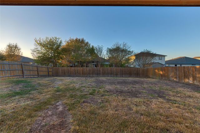328 Langely, Kyle, TX 78640