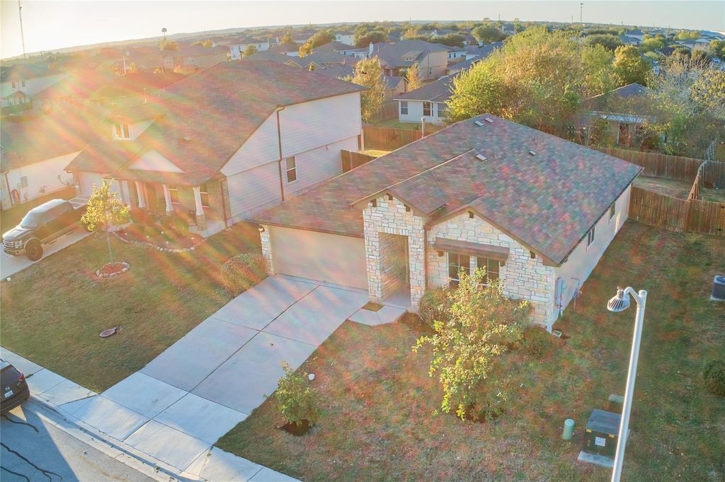 328 Langely, Kyle, TX 78640