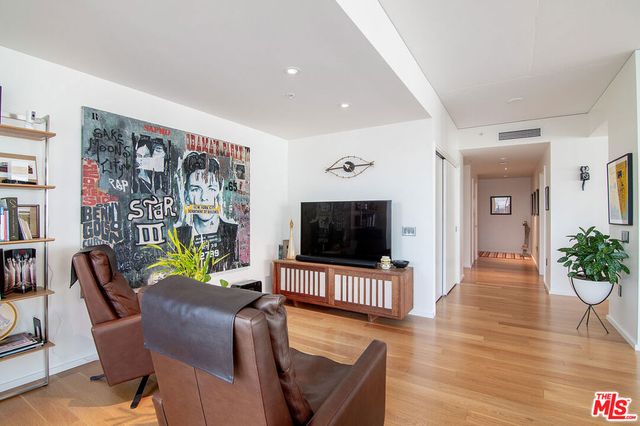 1155 S Grand Avenue 1511, Los Angeles, CA 90015