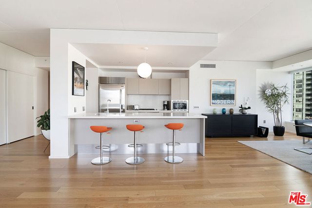 1155 S Grand Avenue 1511, Los Angeles, CA 90015