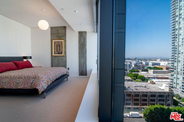 1155 S Grand Avenue 1511, Los Angeles, CA 90015