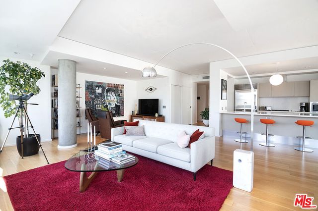 1155 S Grand Avenue 1511, Los Angeles, CA 90015