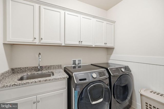 7821 OLD FALLS RD, Mclean, VA 22102