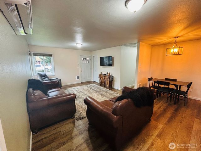 337 Cypress Street, Longview, WA 98632