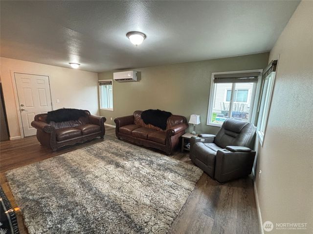 337 Cypress Street, Longview, WA 98632